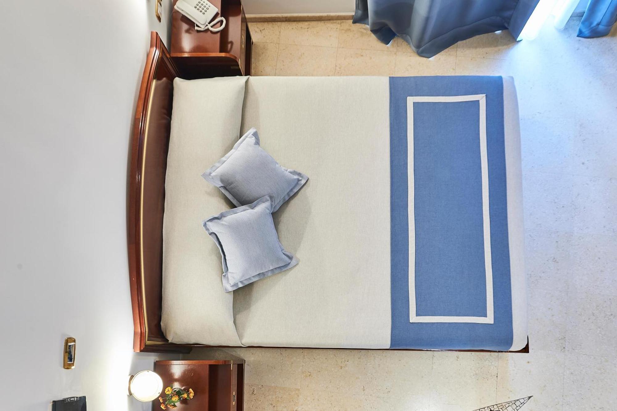 Hotel Corte Di Nettuno - Cdshotels 4*